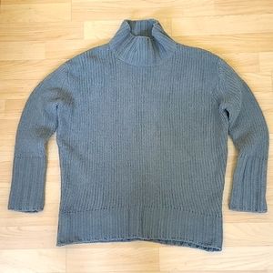 Philosophy Green Soft and Comfy Knitted Pullover Sweater Size XS